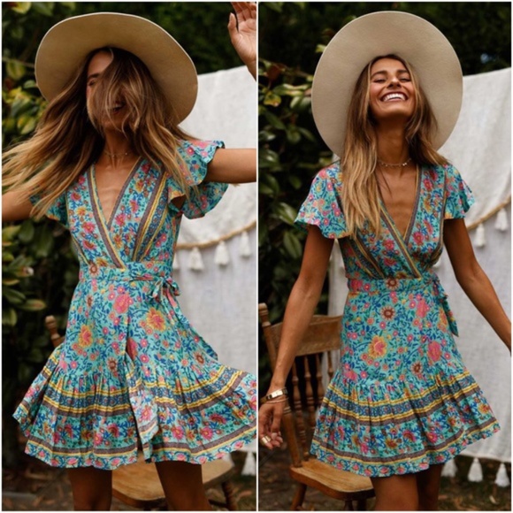 Dresses & Skirts - Boho gypsy Floral Wrap mini Dress ruffle hem